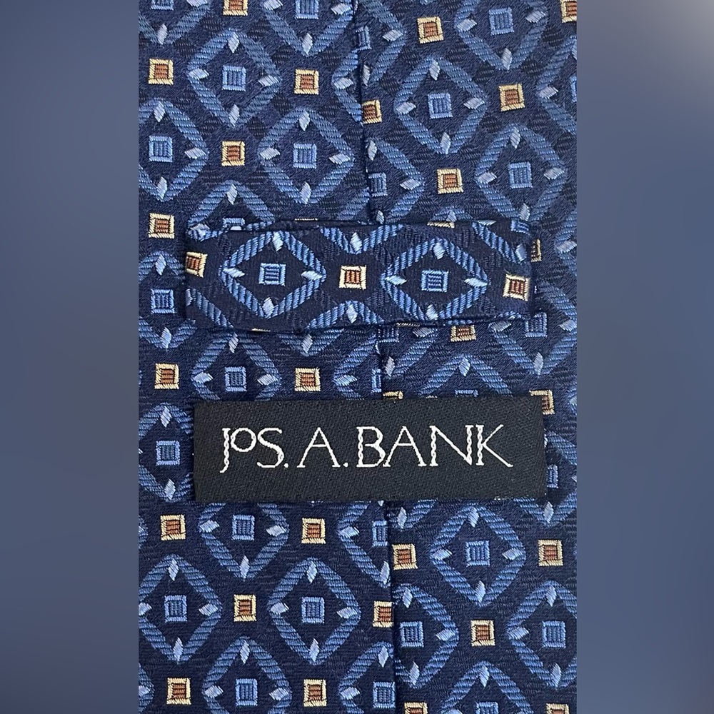 Jos A Bank Tie - Picture 5 of 6